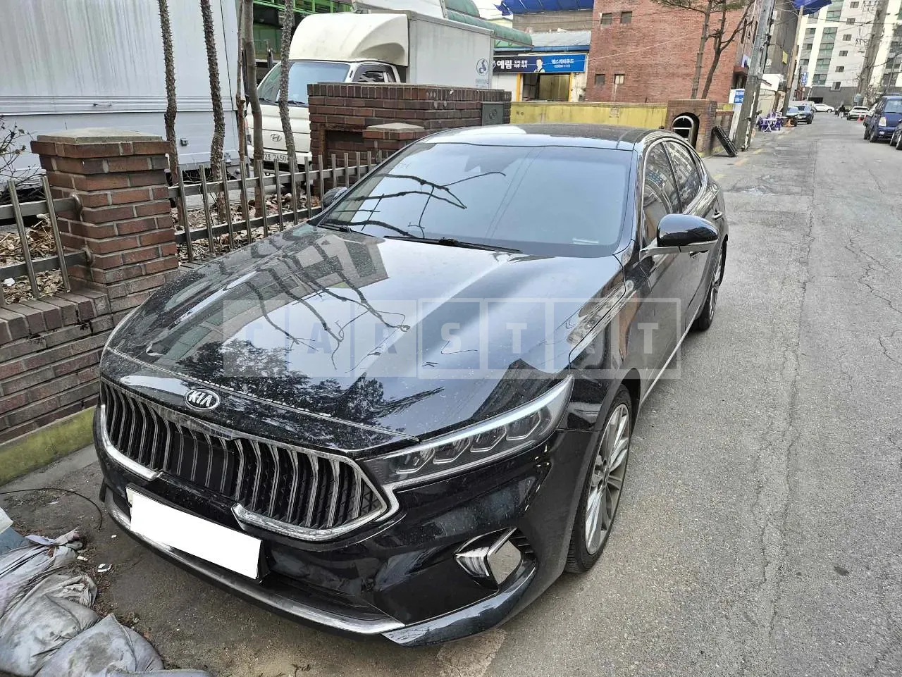 Photo 2 of 19: 2019 Kia K7, VIN KNALC41BBLA191323 — Korean insurance auction