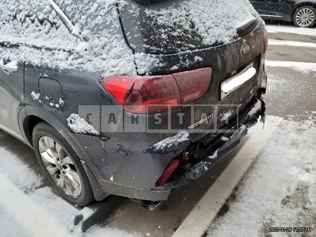 Photo 2 of 4: 2019 Kia Sorento, VIN KNAPK81BDKA523137 — Korean insurance auction