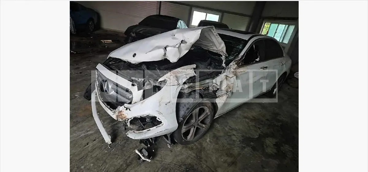 Photo 2 of 17: 2017 Mercedes-Benz E200 — Korean insurance auction