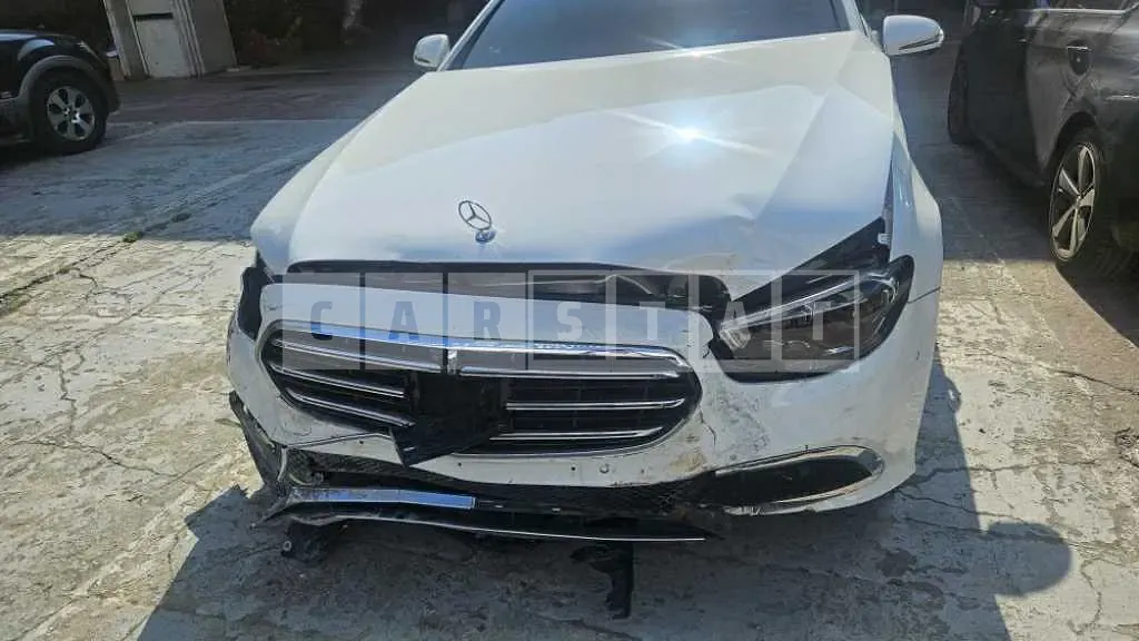 Photo 2 of 14: 2023 Mercedes-Benz E250 — Korean insurance auction