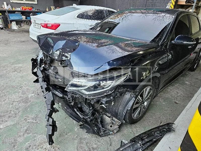 Photo 2 of 20: 2019 Kia K5 — Korean insurance auction