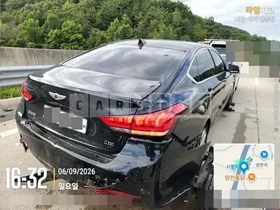 Photo 1 of 4: 2015 Genesis 3.3 — Korean insurance auction