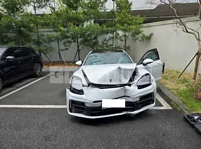 Photo 1 of 46: 2025 Porsche Panamera 4 — Korean insurance auction