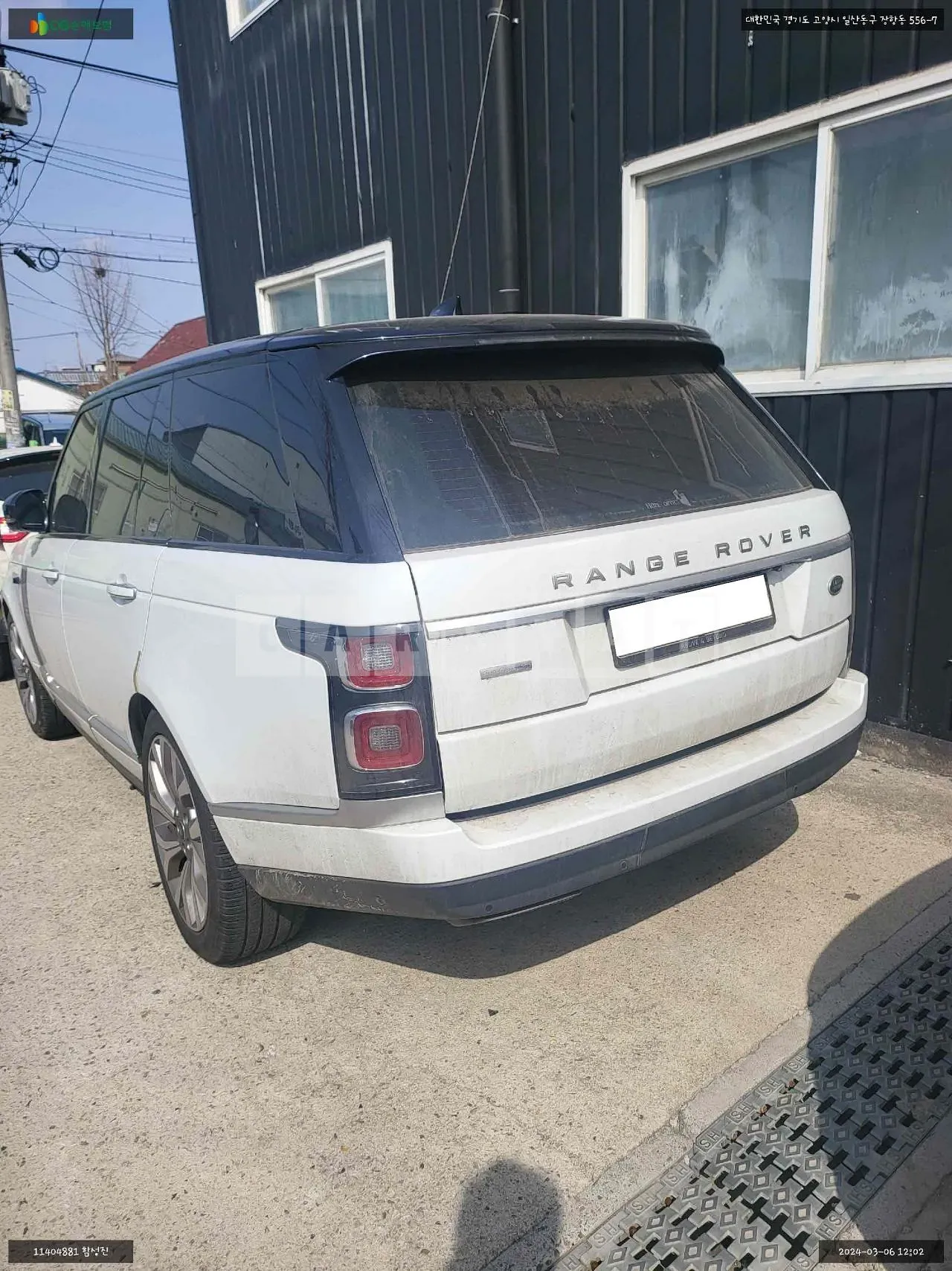 Photo 2 of 34: 2018 Land Rover Range Rover 4.4d, VIN SALGA2BJ1JA512769 — Korean insurance auction