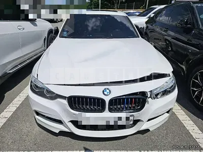 Photo 1 of 11: 2018 BMW 330i — Korean insurance auction