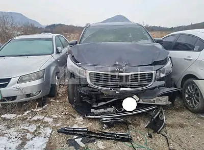 Photo 1 of 8: 2017 Kia Carnival, VIN KNAMC81ABHS256128 — Korean insurance auction