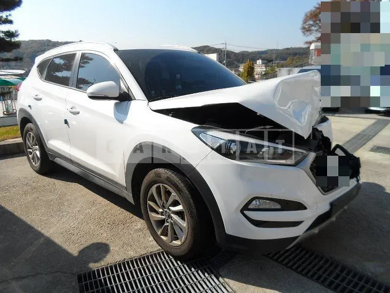 Photo 2 of 22: 2017 Hyundai Tucson TL 1.7 — Korean insurance auction