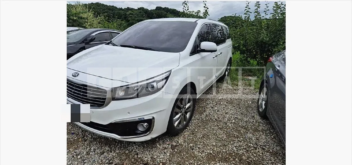 Photo 2 of 38: 2016 Kia Carnivals — Korean insurance auction