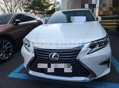 Photo 1 of 23: 2017 Lexus ES300h — Korean insurance auction