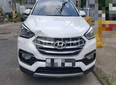 Photo 1 of 41: 2017 Hyundai Santa Fe DM 2.0 (Gasoline), VIN KMHSW81ABJU792291 — Korean insurance auction