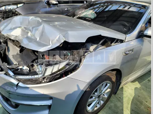 Photo 2 of 13: 2016 Kia K5, VIN KNAGU416BGA038821 — Korean insurance auction