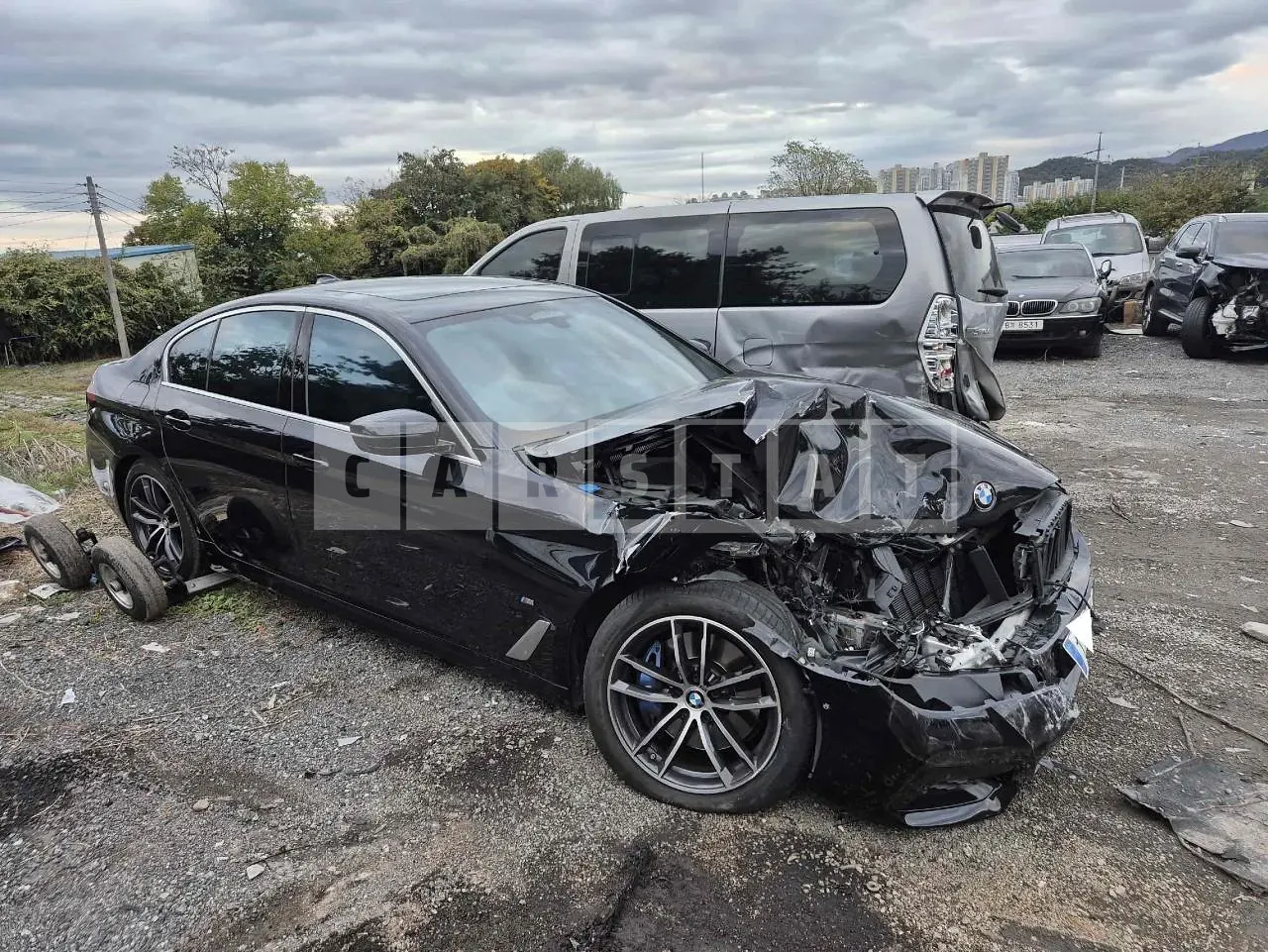 Photo 2 of 20: 2023 BMW 520i, VIN WBA11BH01PWY21002 — Korean insurance auction