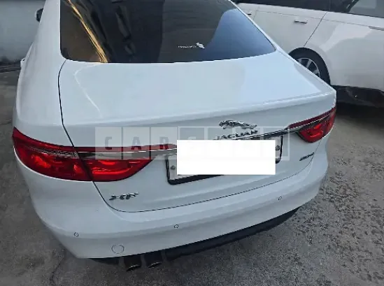 Photo 2 of 17: 2019 Jaguar XF 20d — Korean insurance auction