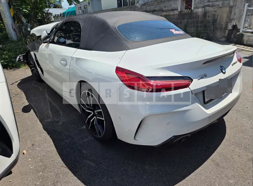 Photo 2 of 6: 2025 BMW Z4 sDrive20i — Korean insurance auction