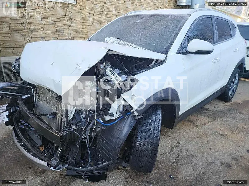 Photo 2 of 7: 2018 Hyundai Tucson, VIN KMHJ3817GKU852443 — Korean insurance auction