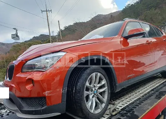 Photo 2 of 4: 2015 BMW X1 xDrive 20d, VIN WBAVP9103FVV50290 — Korean insurance auction