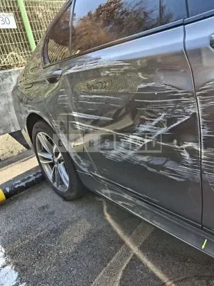 Photo 2 of 30: 2018 BMW 740d xDrive — Korean insurance auction