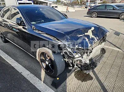 Photo 1 of 12: 2017 Mercedes-Benz E220d, VIN WDDZF0EB5HA114264 — Korean insurance auction