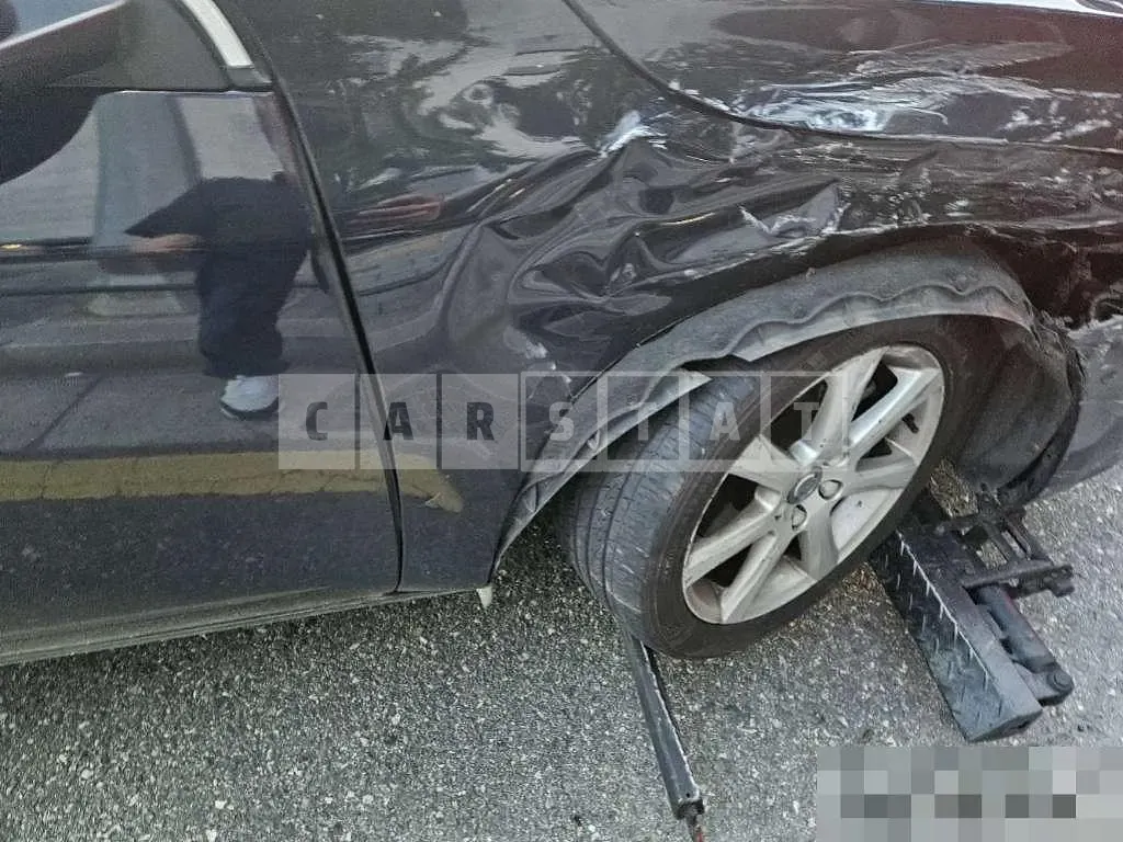 Photo 2 of 13: 2015 Volvo S60D3 — Korean insurance auction
