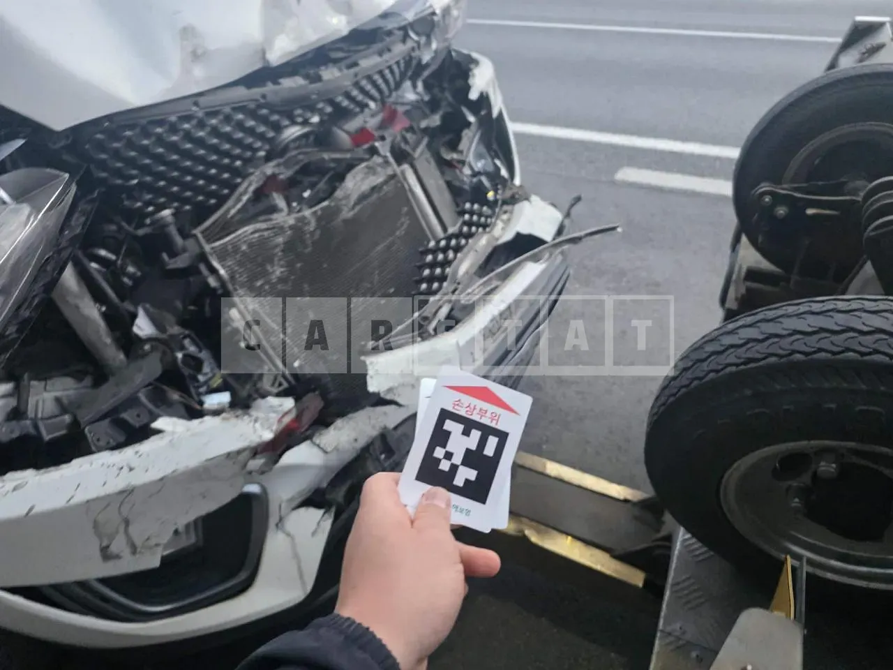 Photo 2 of 26: 2015 Kia Sorento, VIN KNAPG81BBFA109249 — Korean insurance auction
