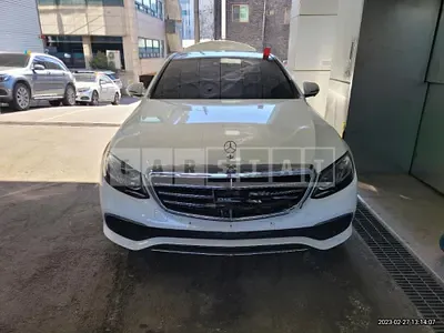 Photo 1 of 10: 2017 Mercedes-Benz E400 4Matic, VIN WDDZF6GB2HA282587 — Korean insurance auction