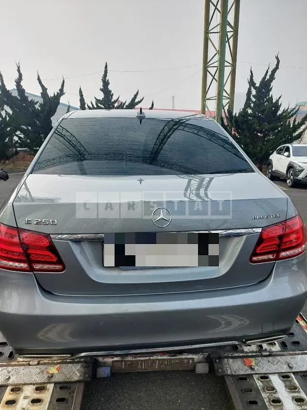 Photo 2 of 13: 2015 Mercedes-Benz E220 BlueTec — Korean insurance auction