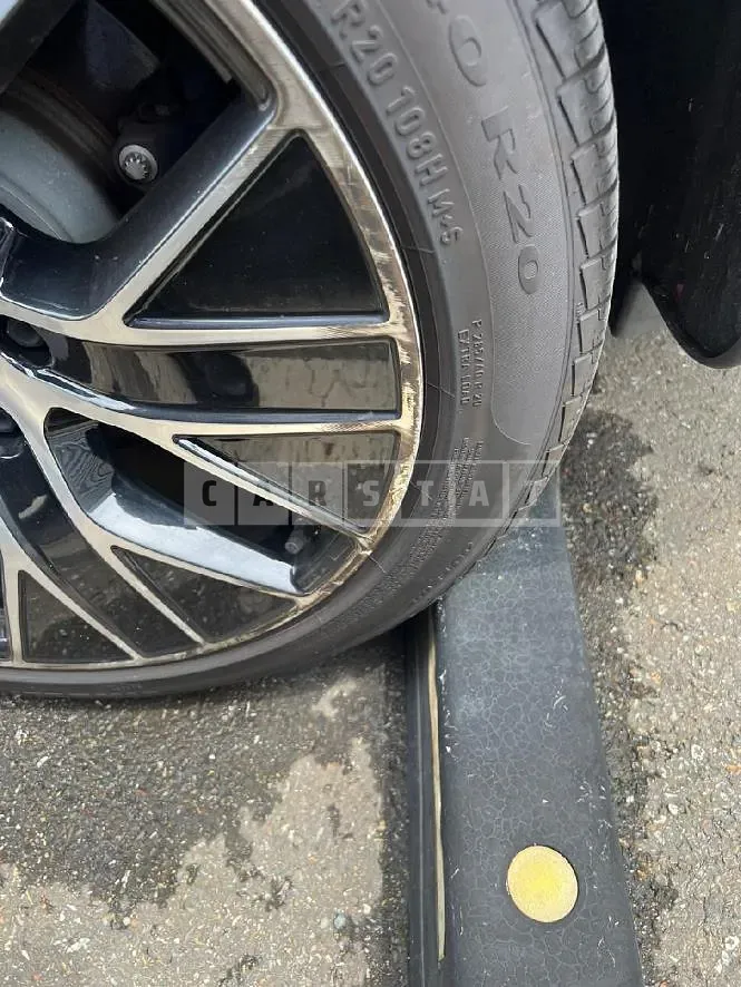 Photo 2 of 3: 2022 Porsche (parts) Taycan Wheels — Korean insurance auction