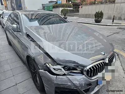 Photo 1 of 24: 2020 BMW 520i — Korean insurance auction