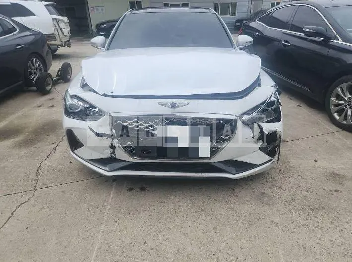 Photo 2 of 6: 2018 Genesis G70 — Korean insurance auction