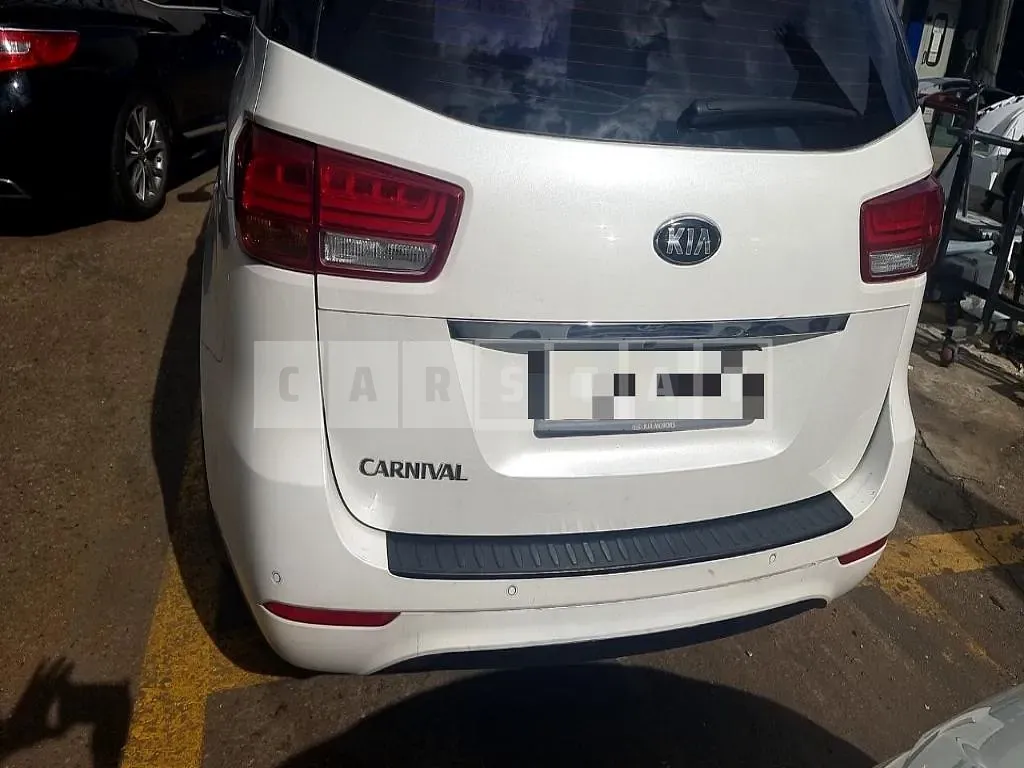 Photo 2 of 30: 2015 Kia Carnivals, VIN KNHMF37ABGS116982 — Korean insurance auction