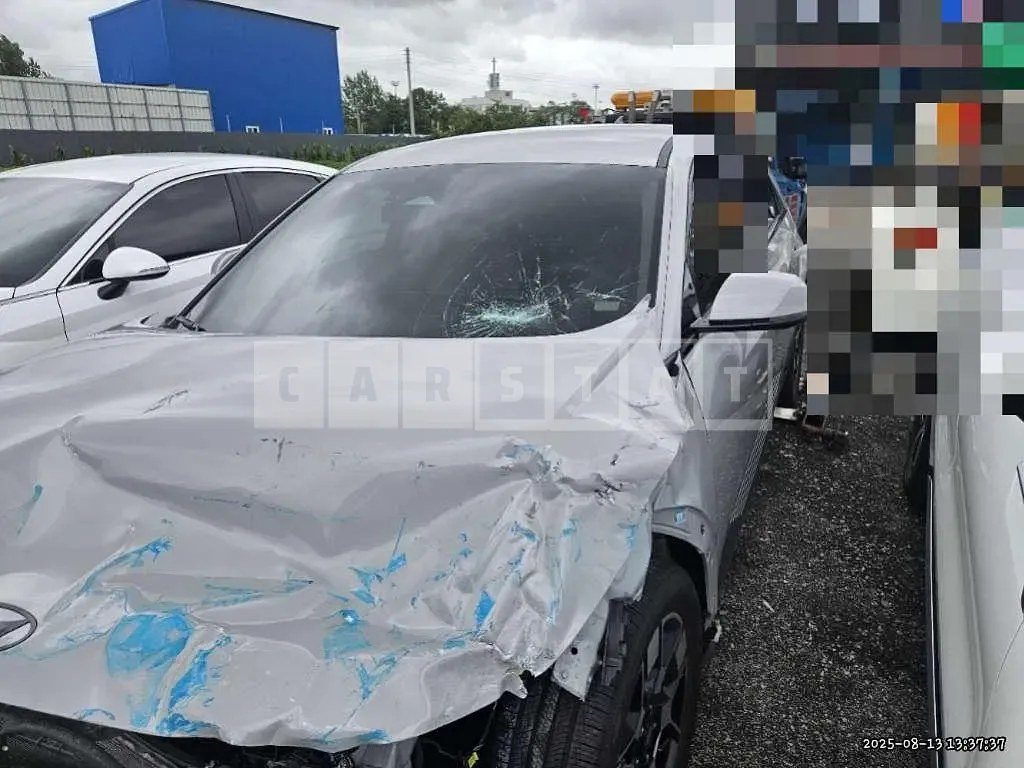 Photo 2 of 17: 2023 Hyundai IONIQ 5 Long Range Electric Car — Korean insurance auction