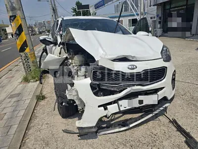 Photo 1 of 11: 2018 Kia Sportage — Korean insurance auction