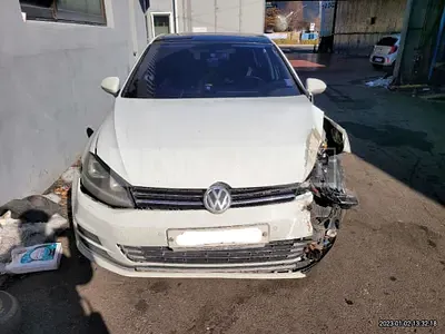 Photo 1 of 12: 2015 Volkswagen Golf 2.0 TDI BMT, VIN WVWZZZAUZFW194785 — Korean insurance auction