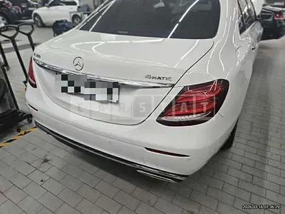 Photo 1 of 41: 2019 Mercedes-Benz E300 4Matic — Korean insurance auction