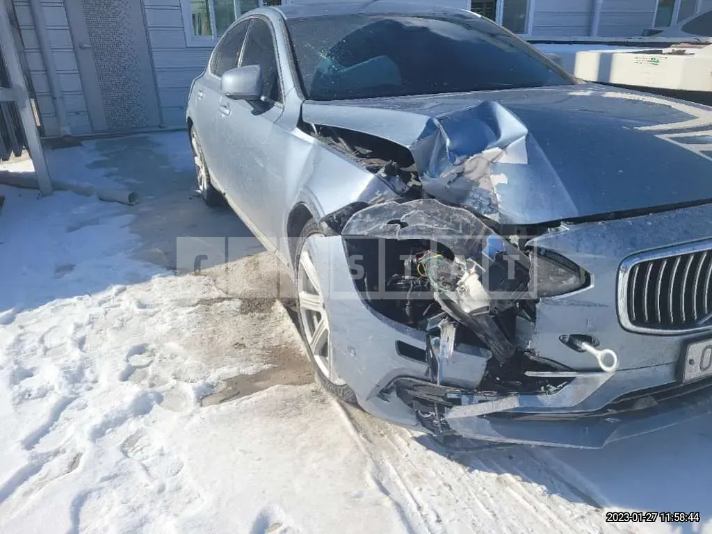Photo 2 of 27: 2018 Volvo S90D5, VIN YV1PS68ACJ1036142 — Korean insurance auction