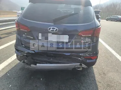 Photo 1 of 8: 2016 Hyundai Santa Fe DM, VIN KMHSW81UBHU741427 — Korean insurance auction