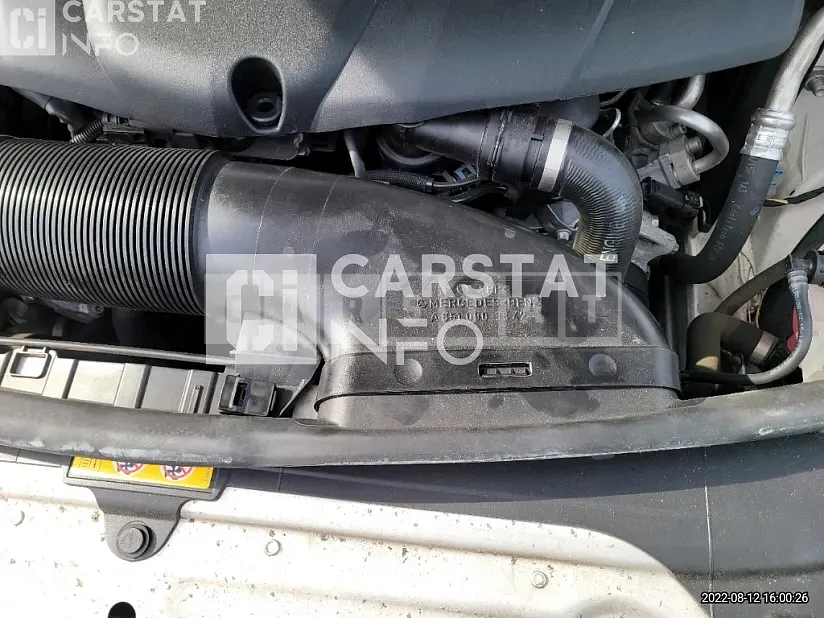 Photo 2 of 42: 2016 Mercedes-Benz C220d 4Matic, VIN WDDWF0FB9GF339905 — Korean insurance auction