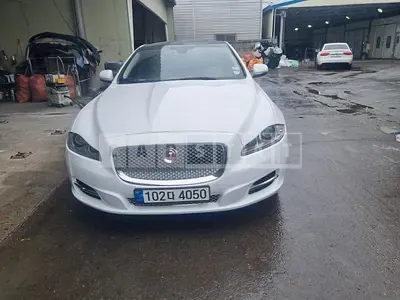 Photo 1 of 5: 2015 Jaguar XJ 3.0d — Korean insurance auction