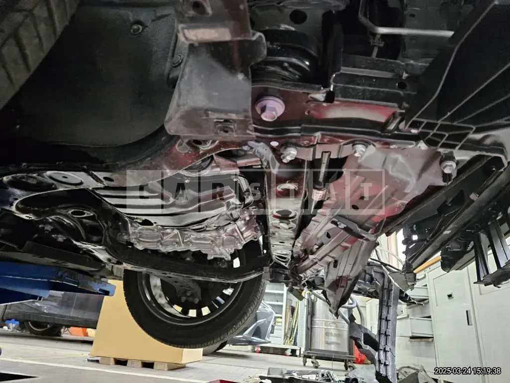 Photo 2 of 15: 2024 Lexus ES300h — Korean insurance auction