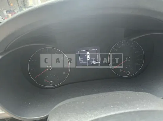 Photo 2 of 14: 2018 Kia K5 — Korean insurance auction