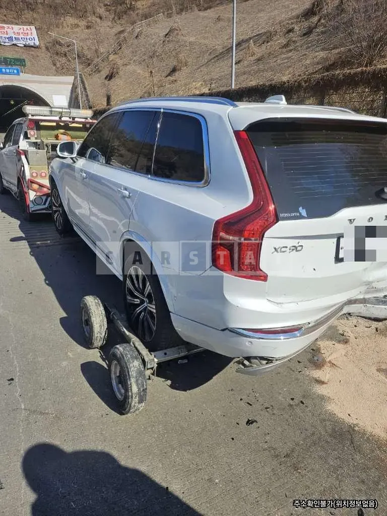 Photo 2 of 5: 2020 Volvo XC90T6 AWD — Korean insurance auction