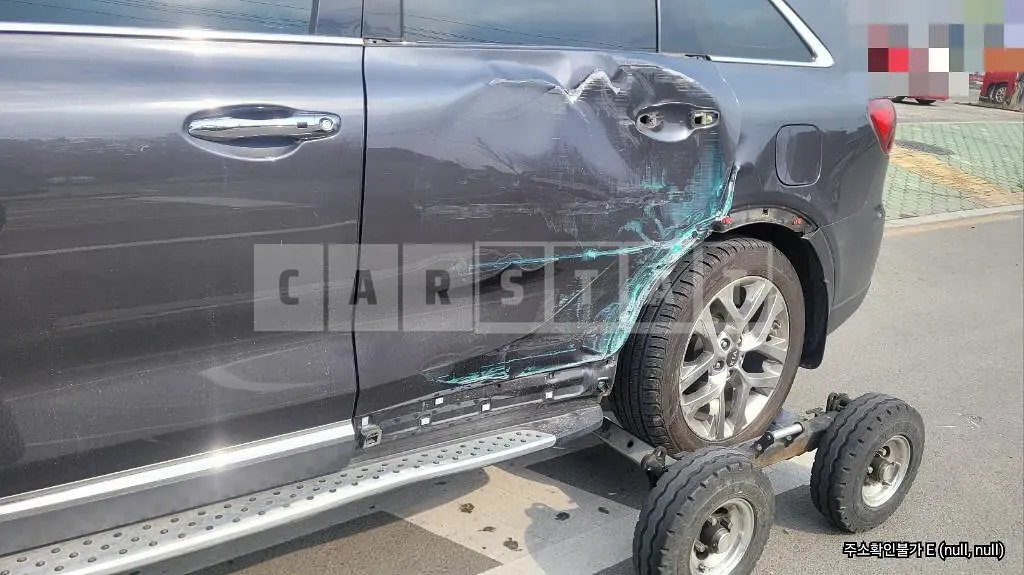 Photo 2 of 18: 2019 Kia Sorento 2.0, VIN KNAPK81ABLA581218 — Korean insurance auction