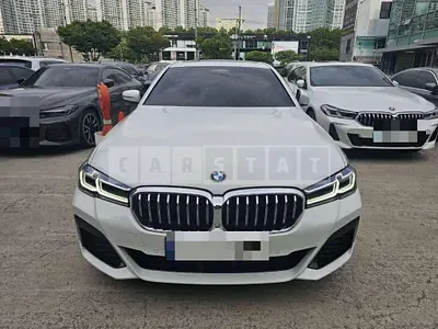 Photo 1 of 44: 2022 BMW 530i xDrive — Korean insurance auction