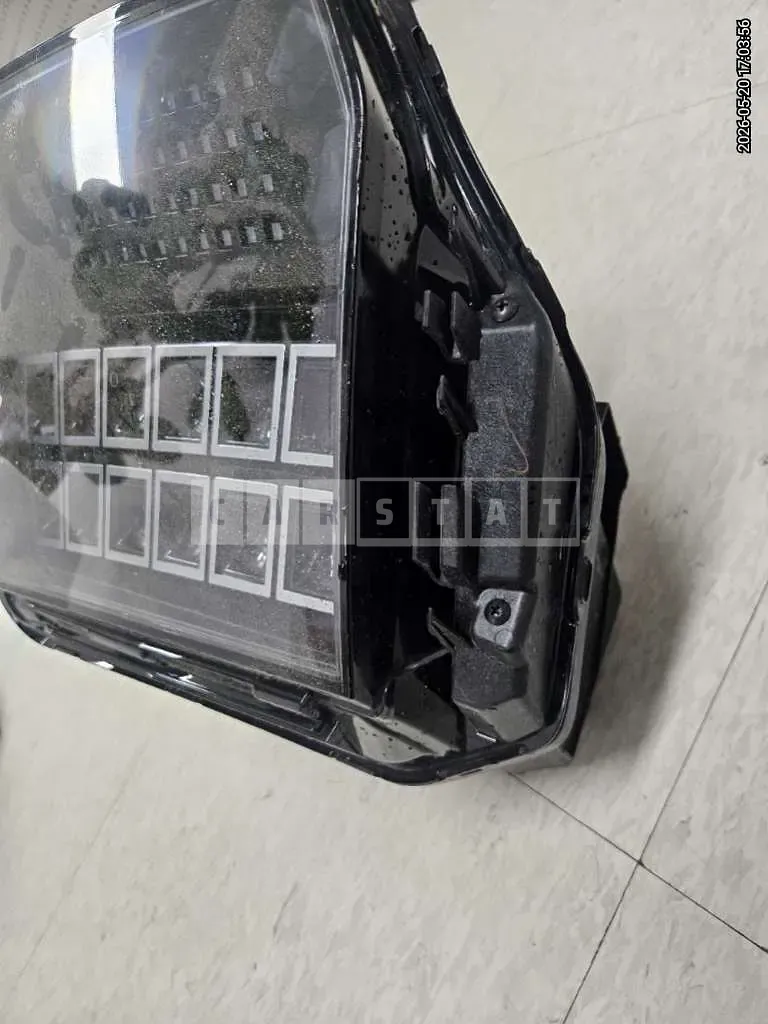 Photo 2 of 9: 2025 Hyundai (parts) IONIQ 9 Headlamp — Korean insurance auction