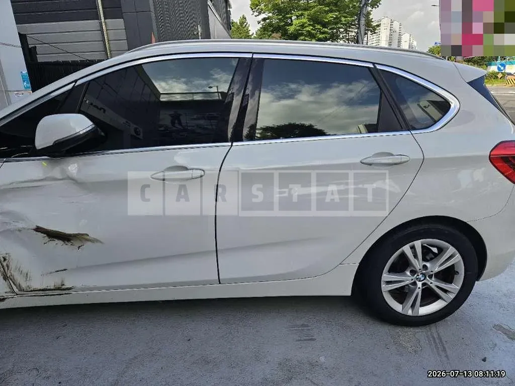 Photo 2 of 48: 2016 BMW Active Tourer — Korean insurance auction