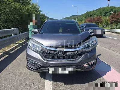 Photo 1 of 9: 2016 Honda CR-V 4WD — Korean insurance auction