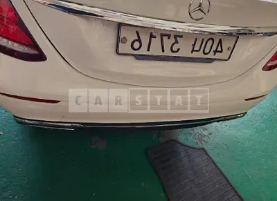 Photo 1 of 9: 2018 Mercedes-Benz E300 4Matic, VIN WDDZF4KB2JA371447 — Korean insurance auction