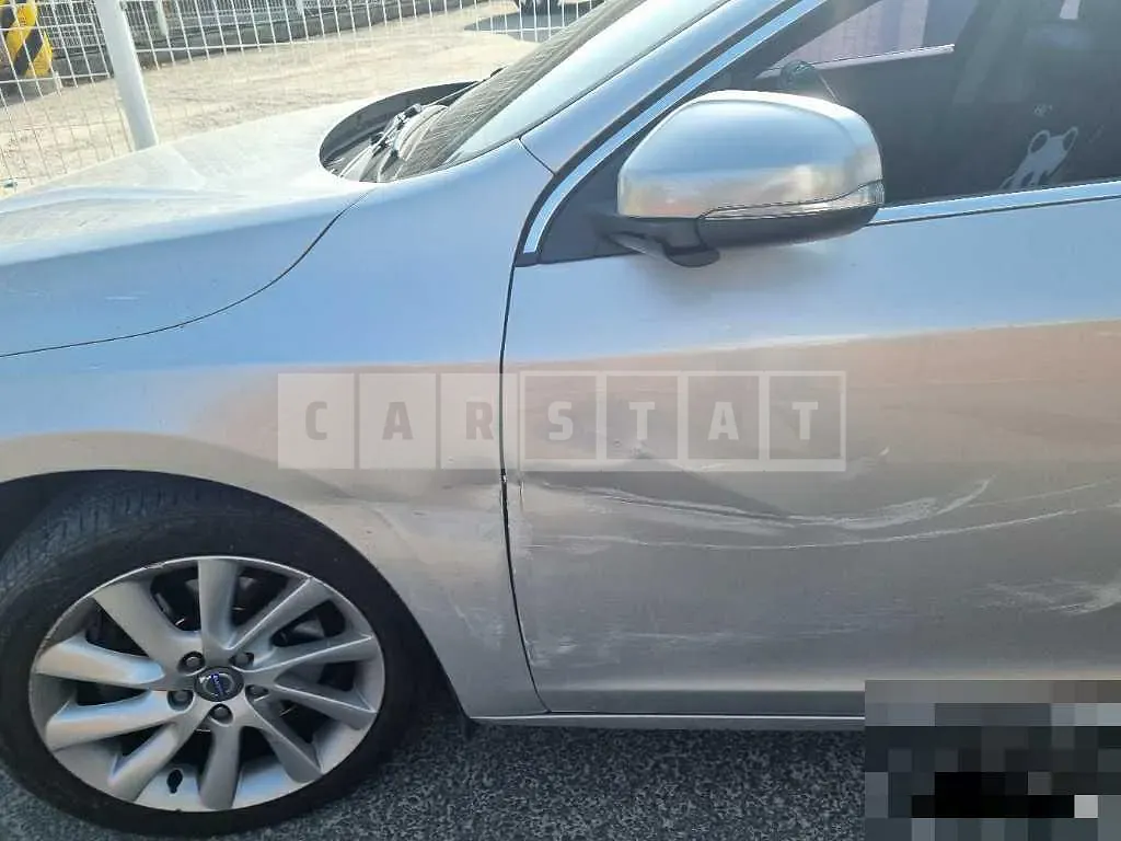 Photo 2 of 8: 2014 Volvo S60D2 — Korean insurance auction