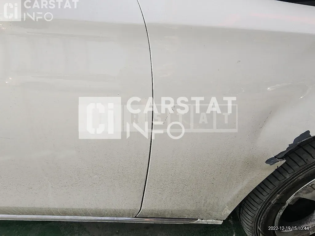 Photo 2 of 59: 2017 Mercedes-Benz E220 d — Korean insurance auction