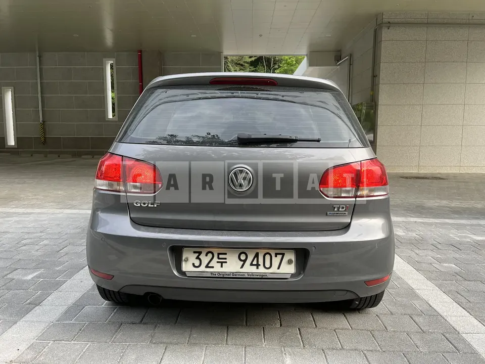 Photo 2 of 8: 2024 Volkswagen Golf 1.6 TDI Blue Motion — Korean insurance auction